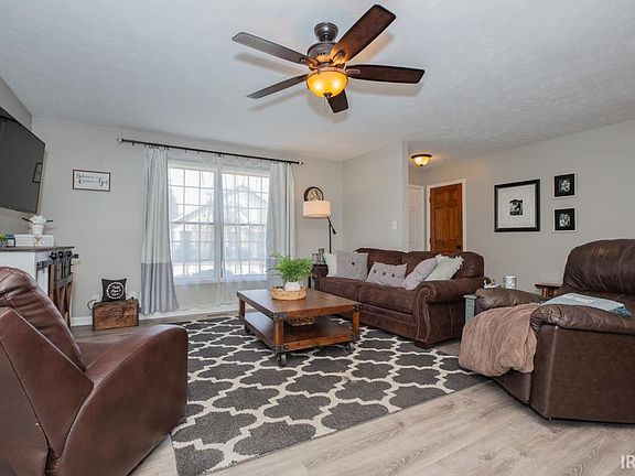 2nd image of 6401 Highcroft Dr
