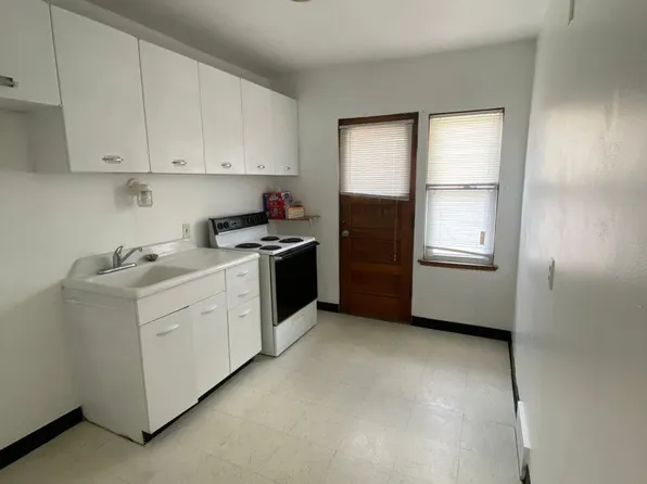 3904 W Greenfield, 3904 W Greenfield Ave #4, Milwaukee, WI 53215