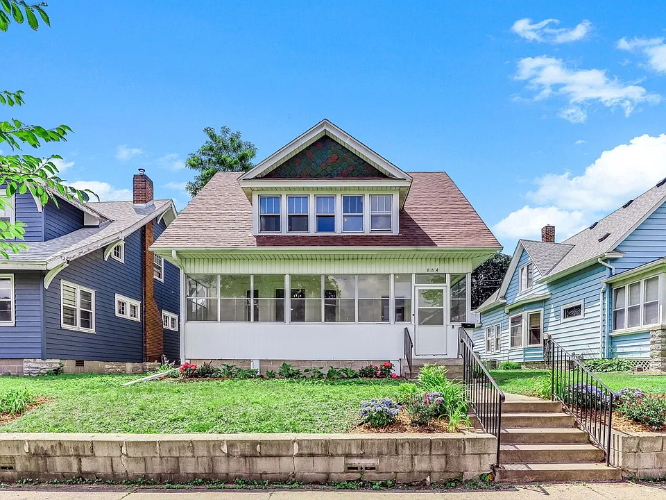 884 Iglehart Ave