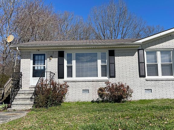 Welcome to 118 Oak Hill Rd in Manchester TN! It is on the left side of the duplex.