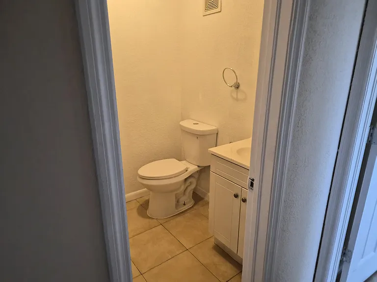 2810 NW 55th Ave #2A — Photo 7