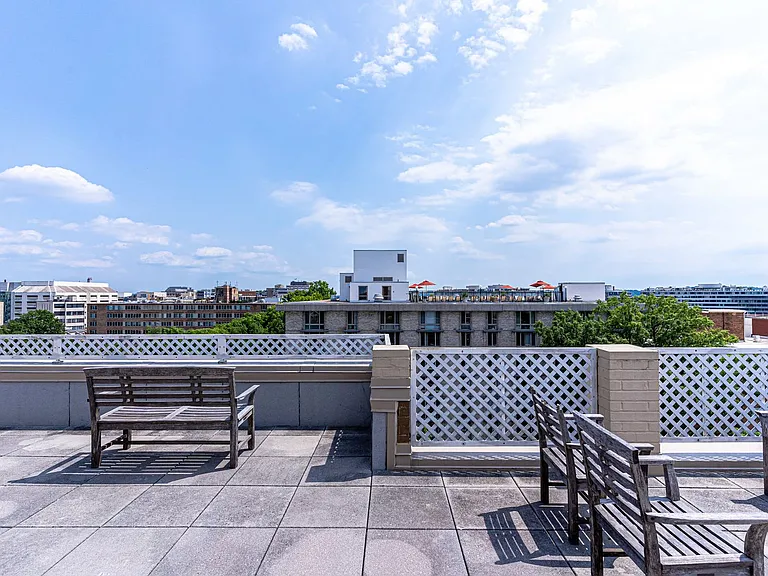 2501 K St NW #1B — Photo 33
