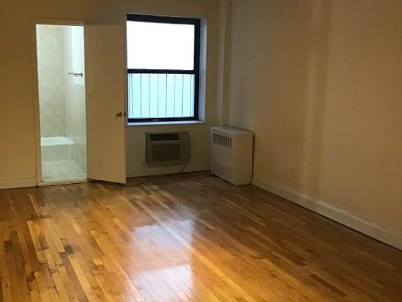 4th image of 1729 1st Ave Frnt 3