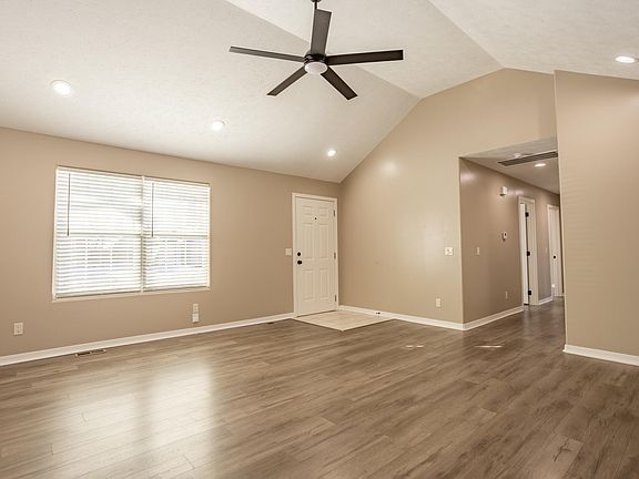5th image of 2321 E Lee Street
