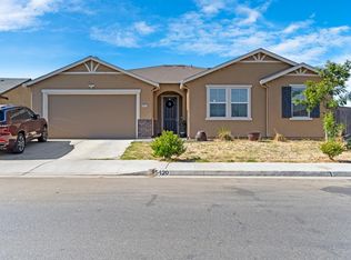 5420 E Burns Ave, Fresno, CA 93727