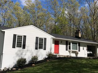 9472 Old Waterloo Rd, Warrenton, VA 20186