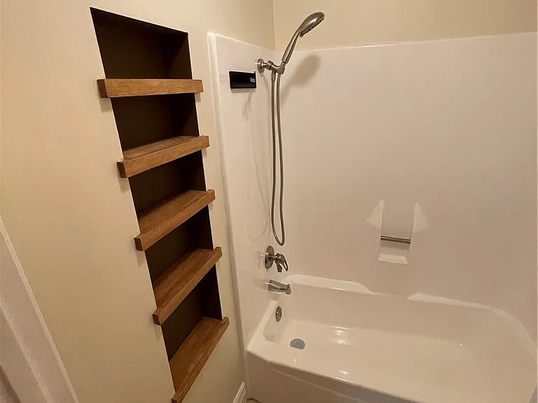2668 Hacienda Dr — Photo 14