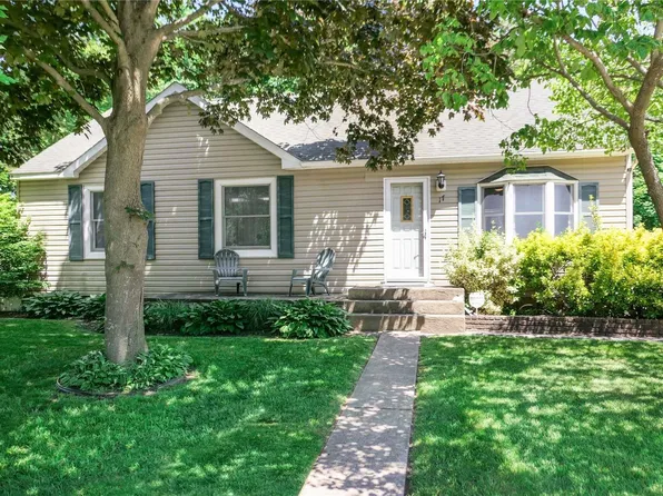 17 Forrest Avenue, Medford, NY 11763