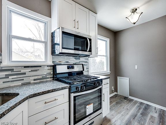 2nd image of 30314 Mildred Dr