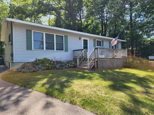 2449 Kavanaugh St, Ossineke, MI 49766