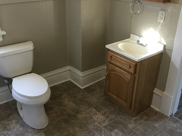 344 Oney Ave — Photo 4