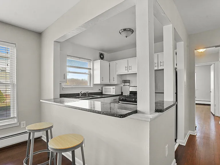 721 N Stephenson Hwy #105 — Photo 4