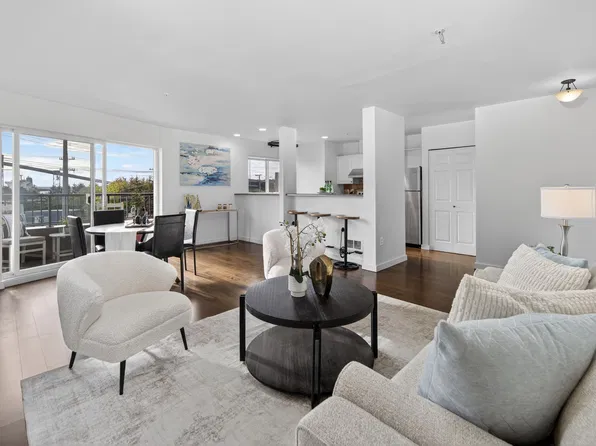 524 6th Ave W APT 110, Seattle, WA 98119