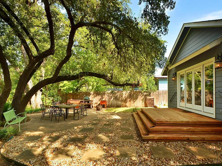 5018 Shoal Creek Blvd — Photo 28