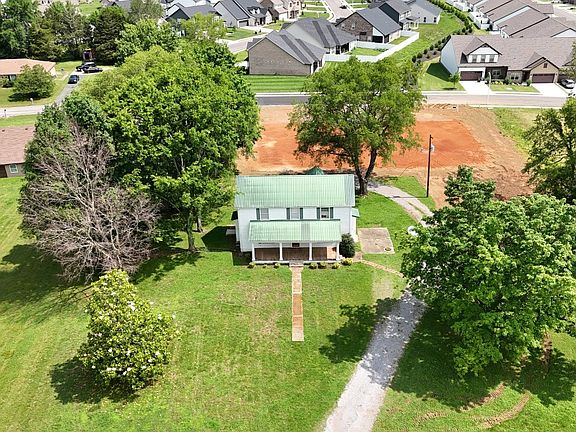 4th image of 1310 Veterans Pkwy