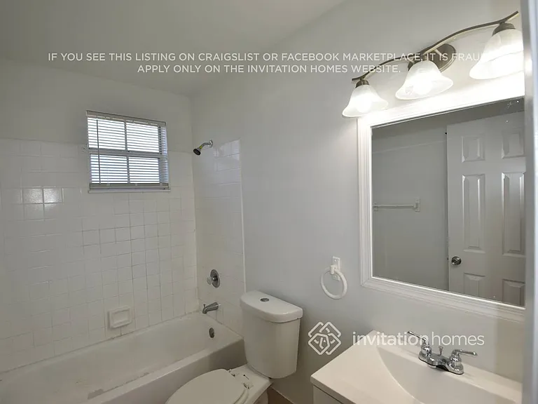 1900 NW 193rd Ave — Photo 17