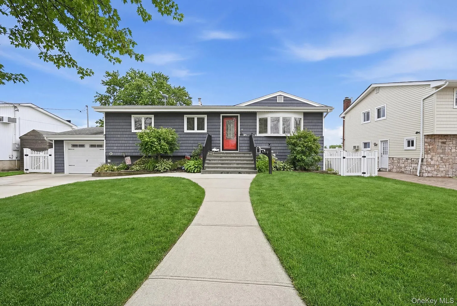 3965 Darby Lane photo 1