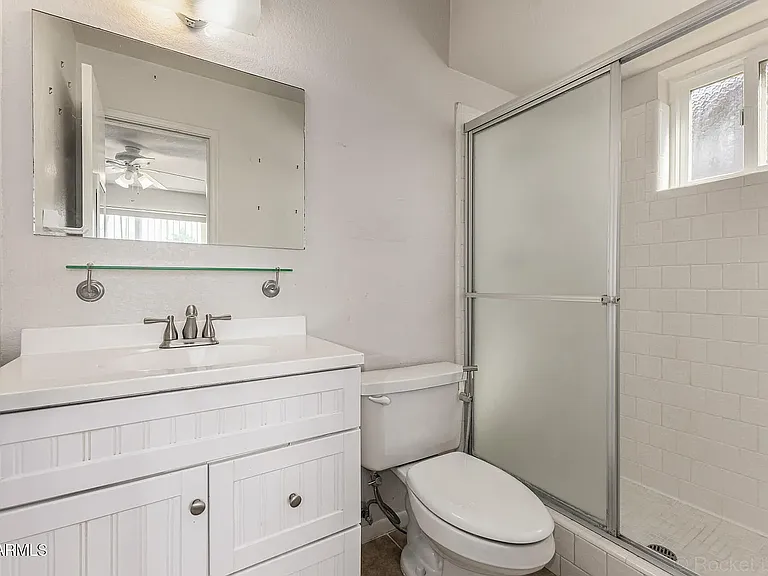 1241 W Laredo St — Photo 7