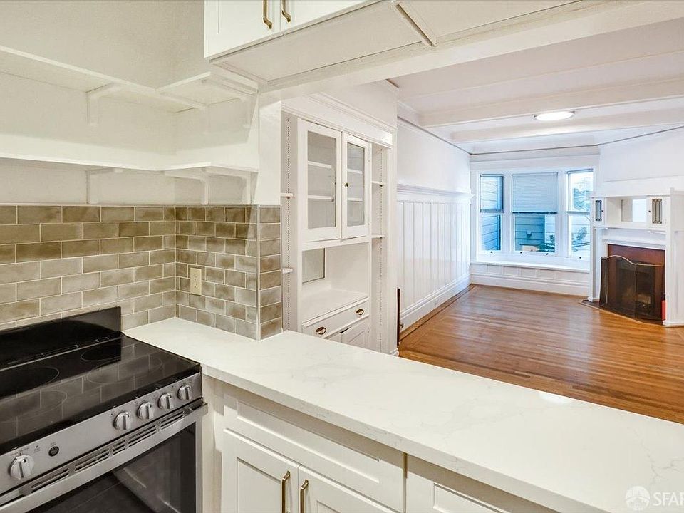 1st image of 888 Waller St #4