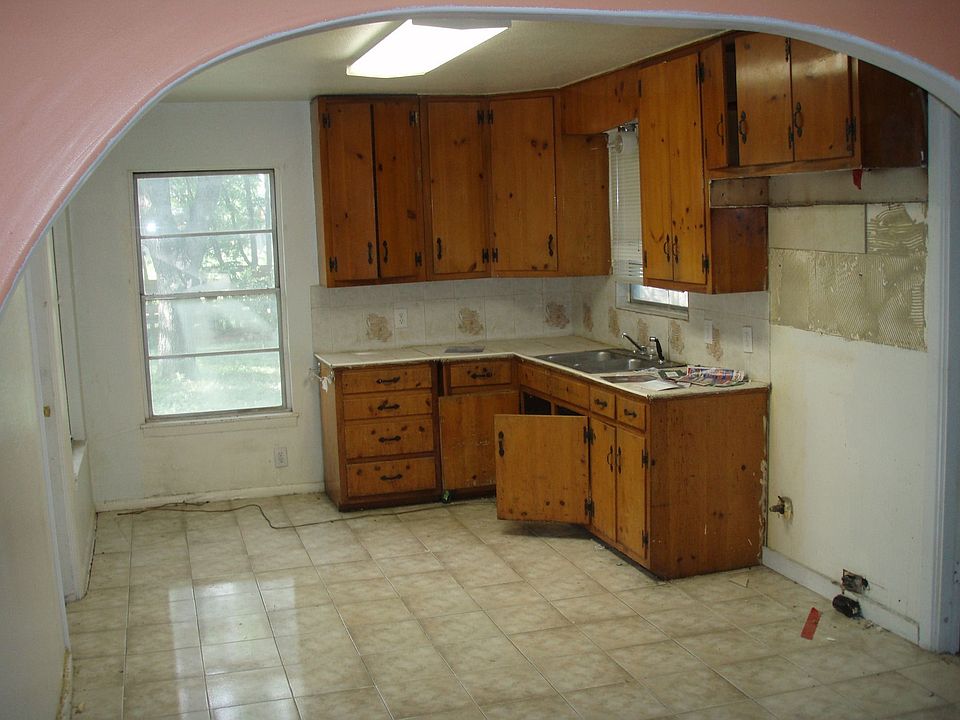 1st image of 254 Barbara Dr