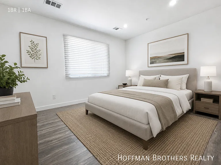 601 N Normandie Ave #5 — Photo 4