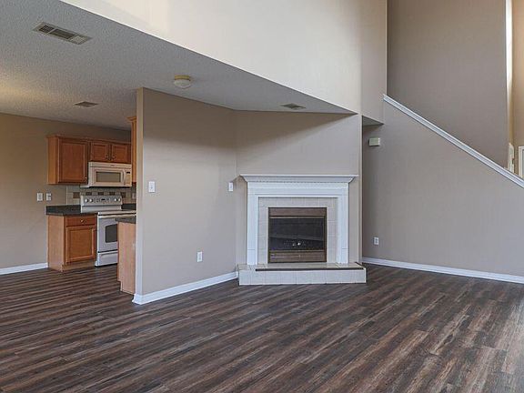 4th image of 12655 Cody Dr