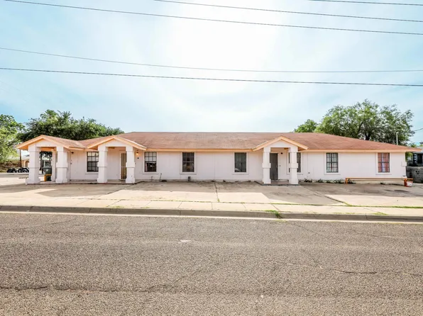 2620 Barrios St, Laredo, TX 78043