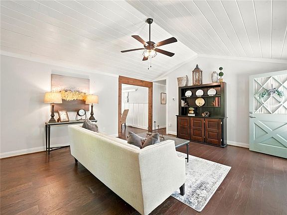 5th image of 129 Cline Valley Pl