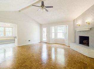 10910 Overbrook Ln, Houston, TX 77042