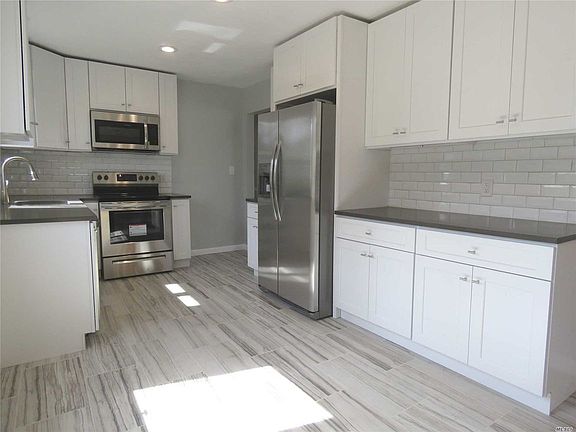 2nd image of 474 Ontario St