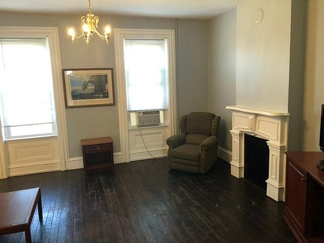 1st image of 1412 Benton St #2