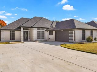 6704 Crane Rd, North Richland Hills, TX 76182