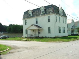 301 Pine St APT 3, Zelienople, PA