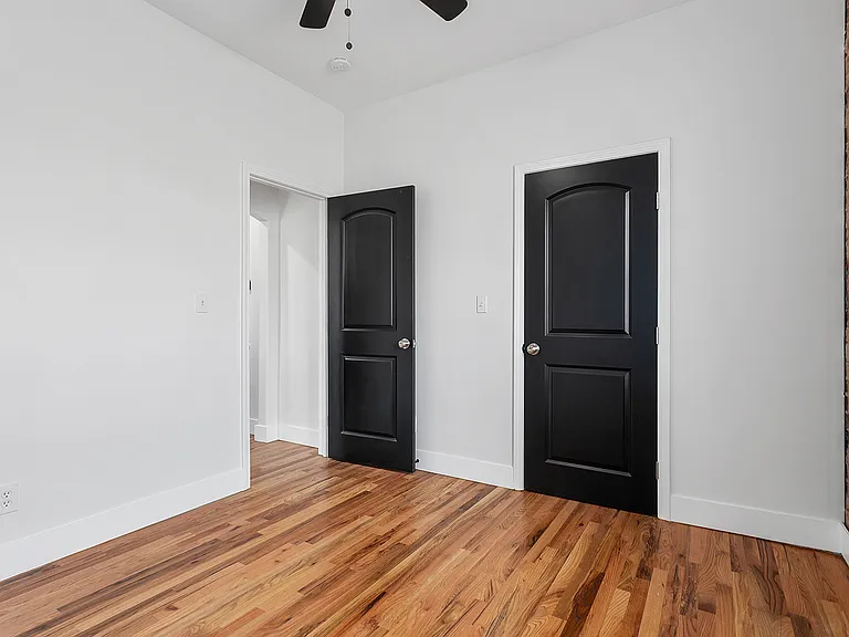 1822 Summit St #A — Photo 18