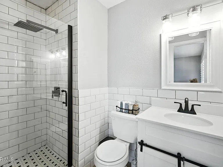 329 Sereno Dr — Photo 17