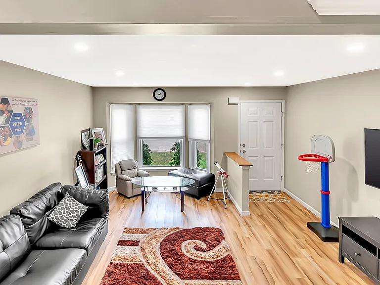 22 Hickory Ct — Photo 6