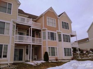 92 Charter Ct, Manistee, MI 49660