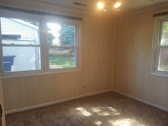 5th image of 5112 W Oak Center Dr