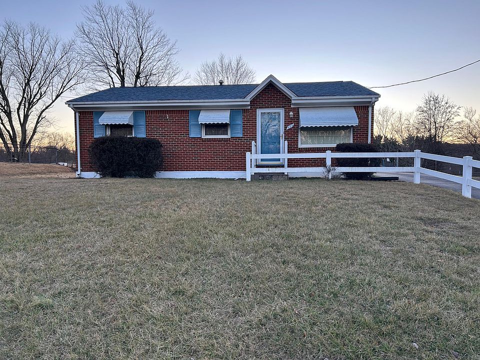 1st image of 923 Emerald Dr