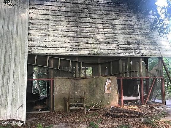 5th image of 1026 Courville Rd
