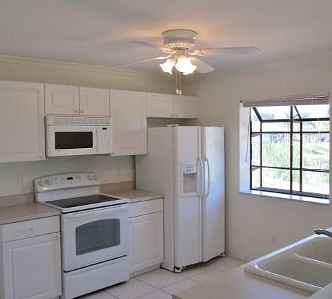 2nd image of 10246 Sandy Hollow Ln