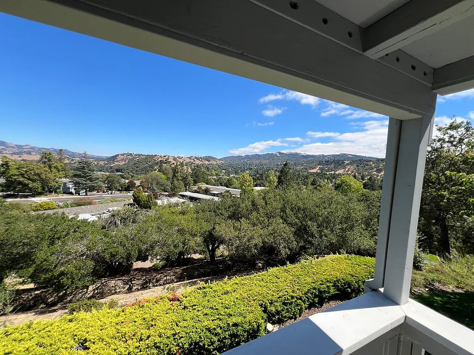 2425 Golden Rain Rd #3