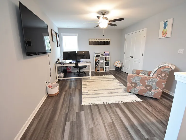 2165 Stonewash Dr — Photo 10