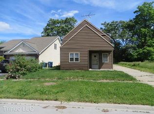 17 W 30th Pl, Steger, IL 60475