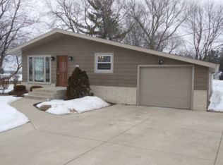 2982 Lane St, Madison, WI 53718