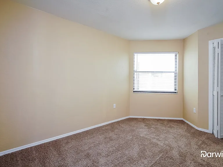 659 Lake Dexter Cir — Photo 12