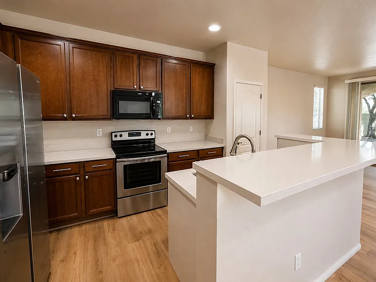 4172 E Santa Fe Ln — Photo 7
