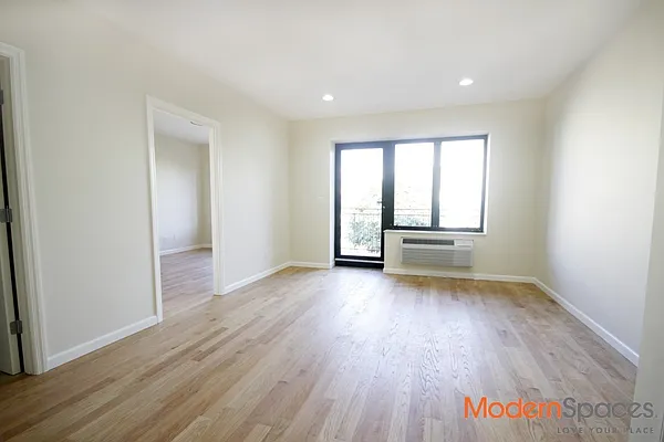 Sold by Modern Spaces | media 4