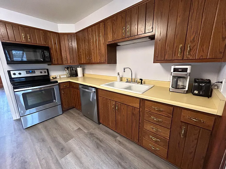 2759 S Depew St — Photo 33