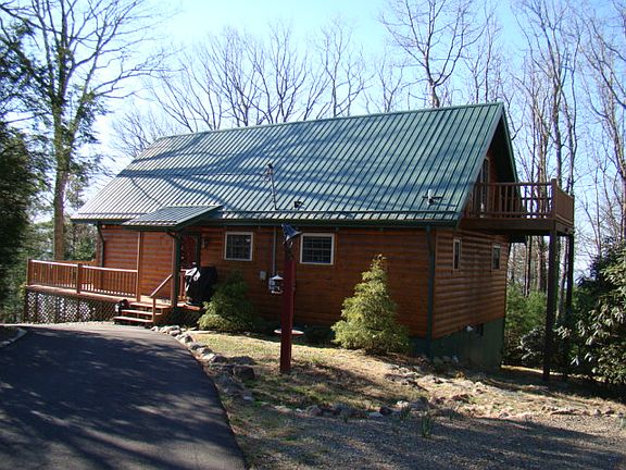 5th image of 452 Panorama Dr
